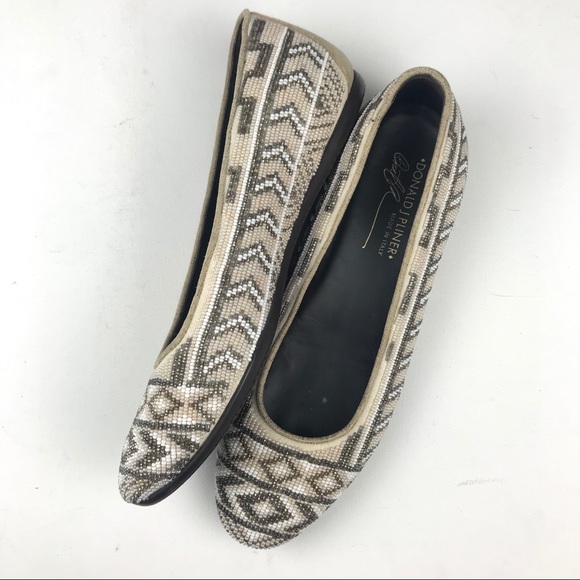 donald j pliner flats